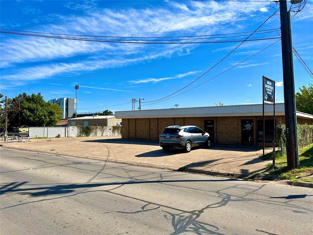 106 Eureka Street - Photo 1