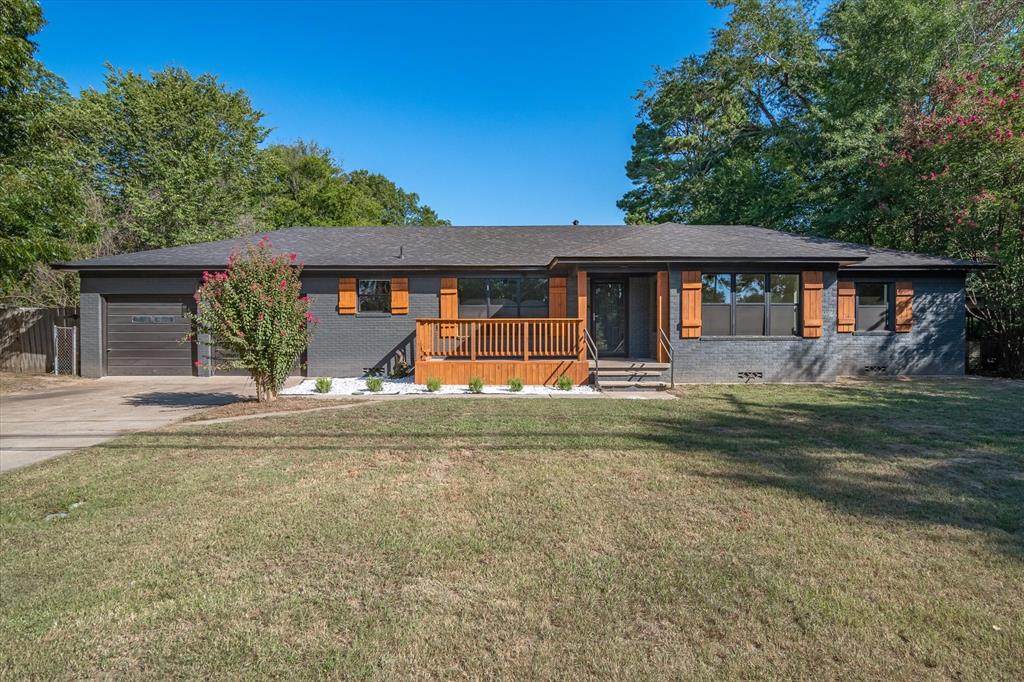 683 Main Street - Photo 1