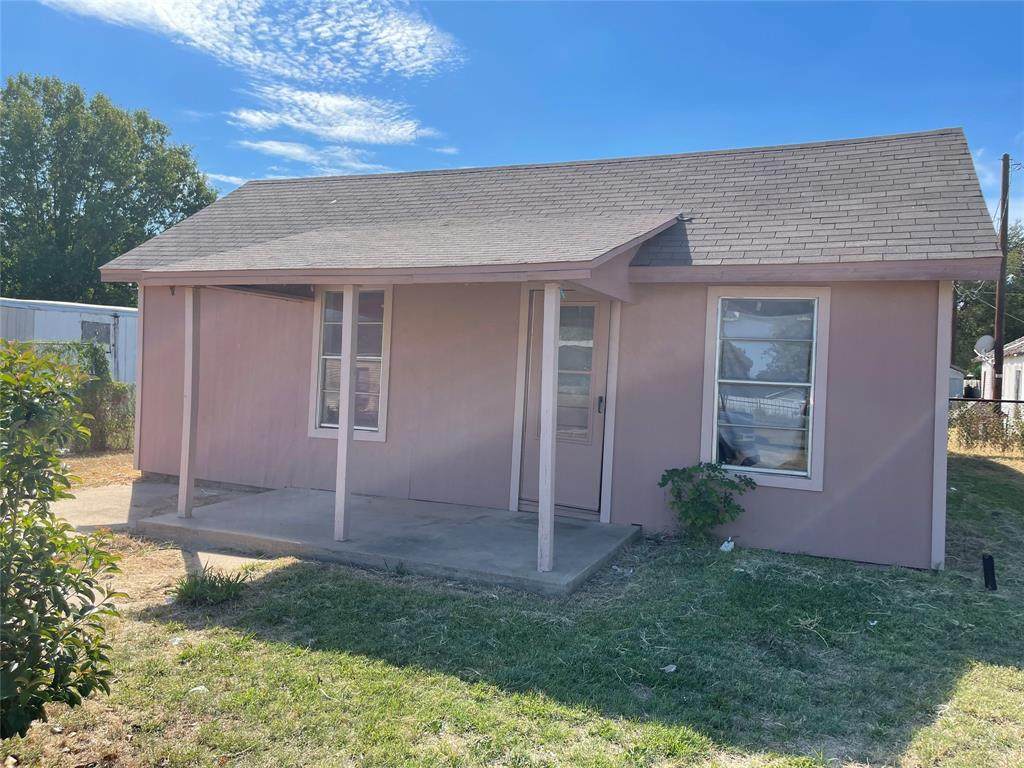 312 Gleese Street - Photo 1