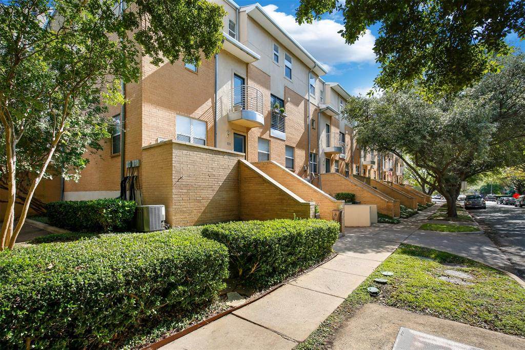 3922 Gilbert Avenue - Photo 1