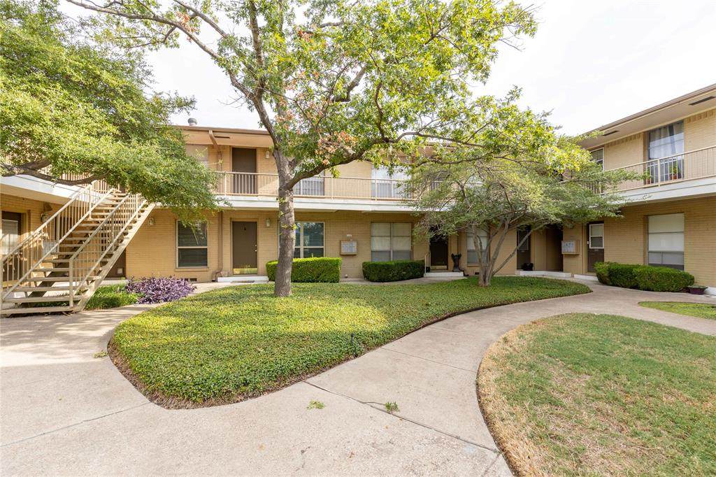 11126 Valleydale Drive - Photo 1