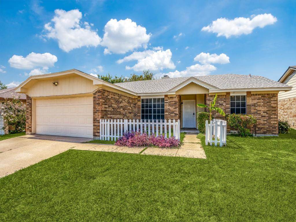 5302 Pampas Court - Photo 1