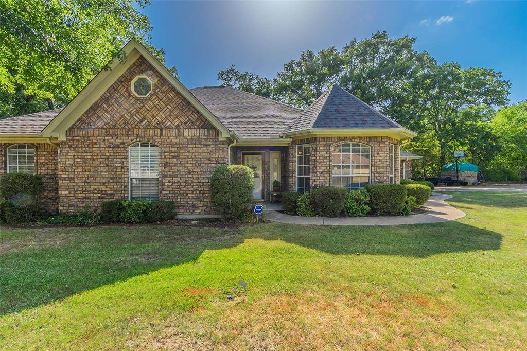 1819 Lake Highland - Photo 1