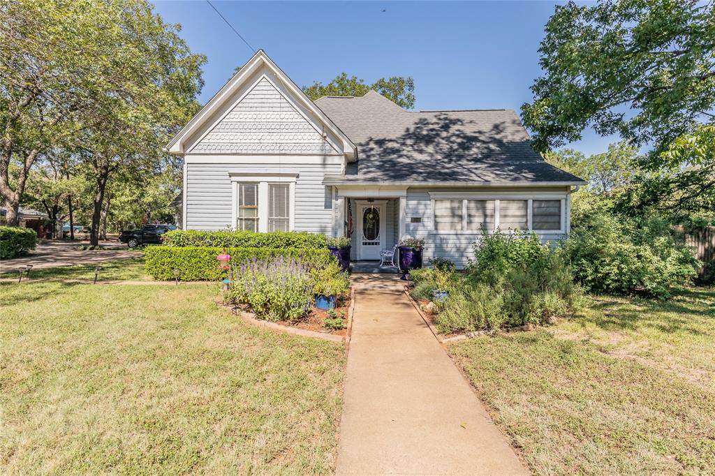 226 Woodard Avenue - Photo 1