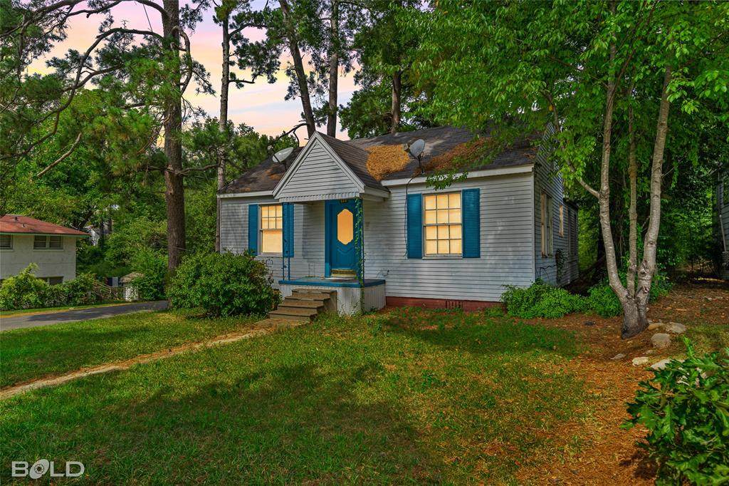 664 Dalzell Street - Photo 1