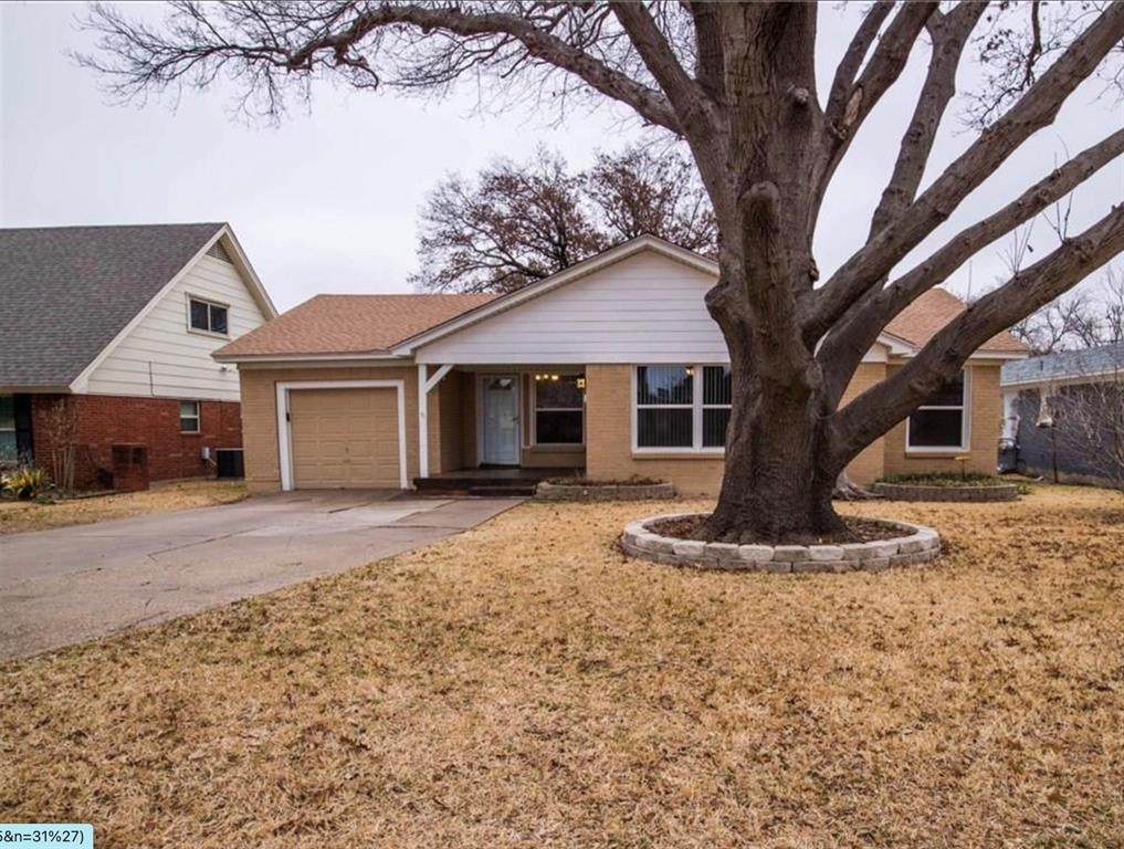 3705 Park Ridge Boulevard - Photo 1