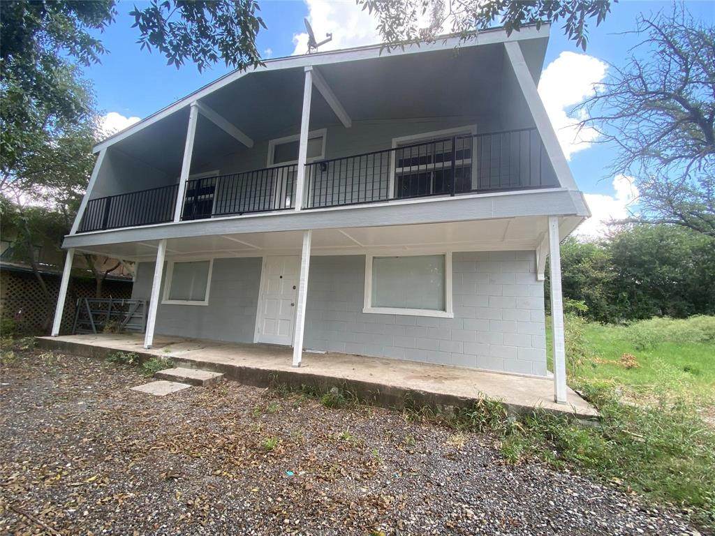 4315 Green Oak Drive - Photo 1