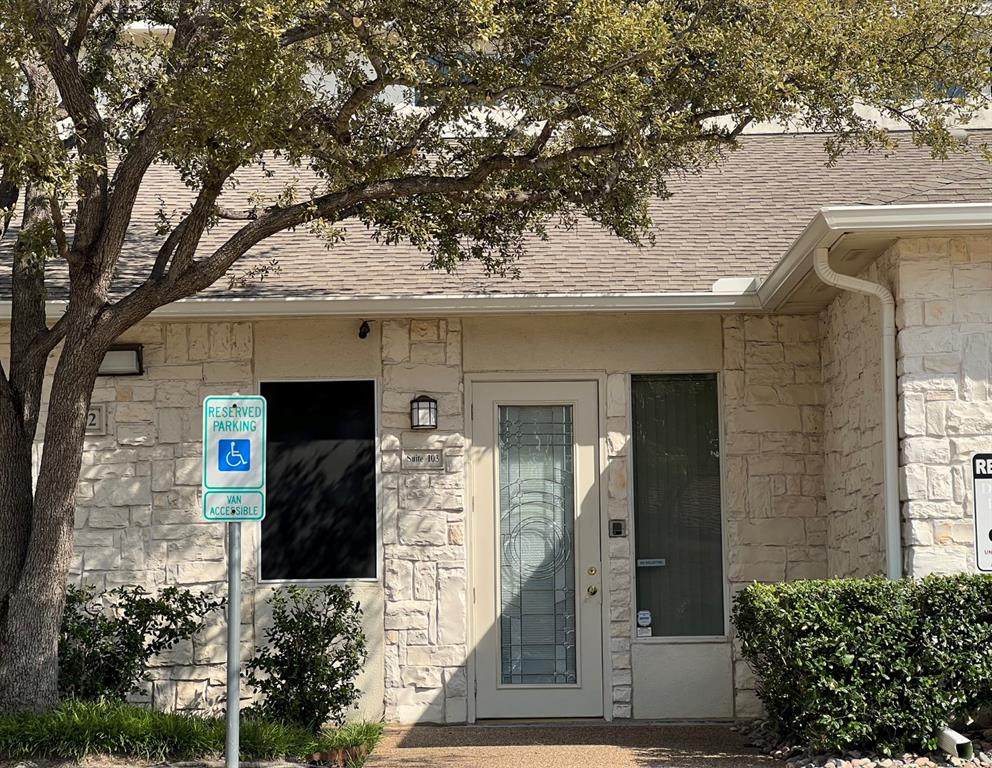 5172 Village Creek Drive - Photo 1