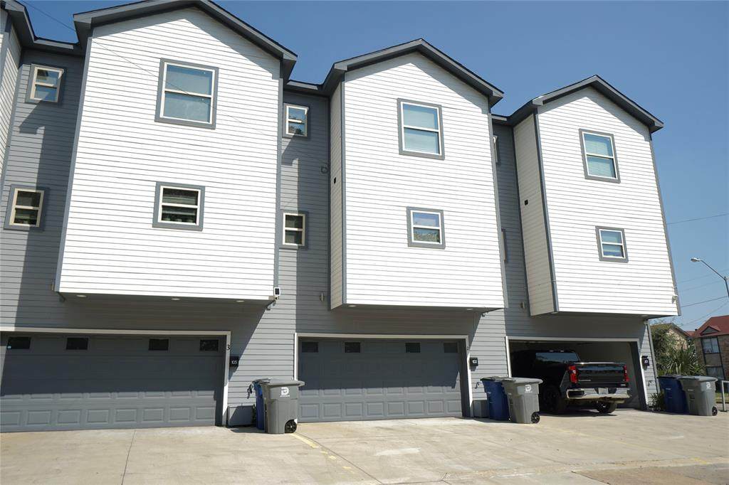 4703 Columbia Avenue - Photo 1