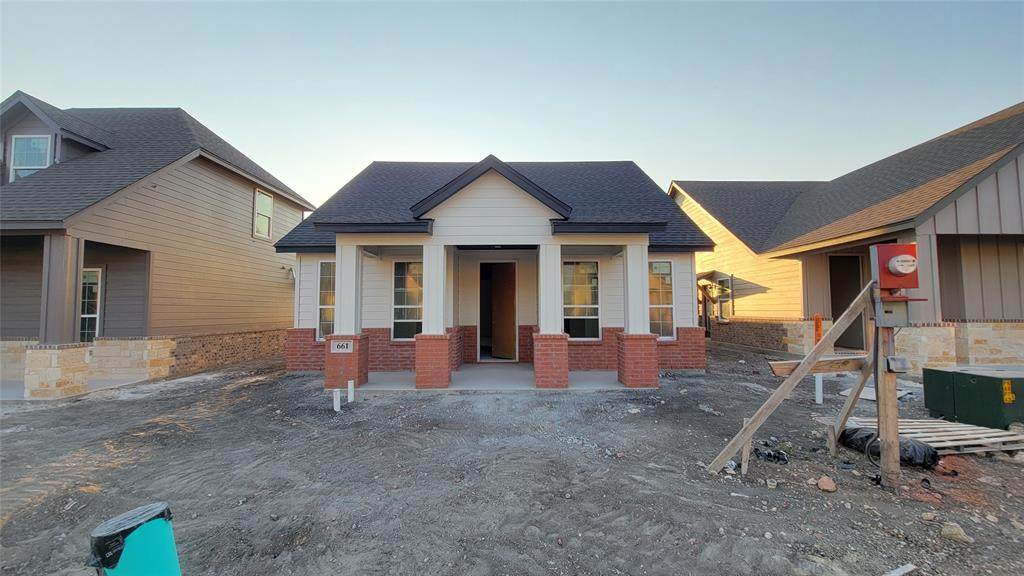 661 The Cottages Drive - Photo 1
