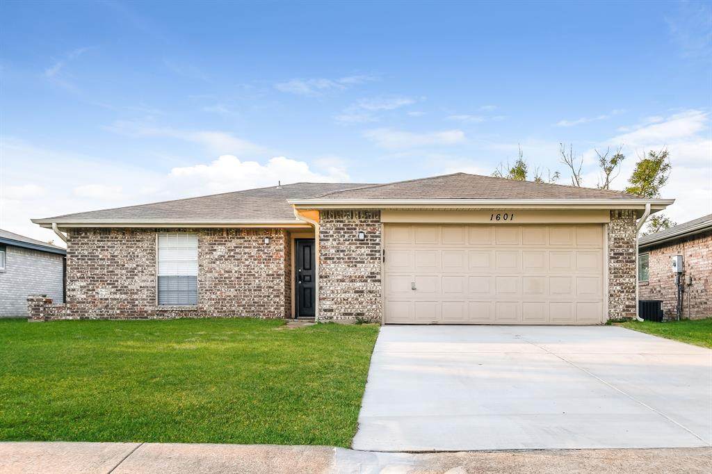1601 Chapman Drive - Photo 1