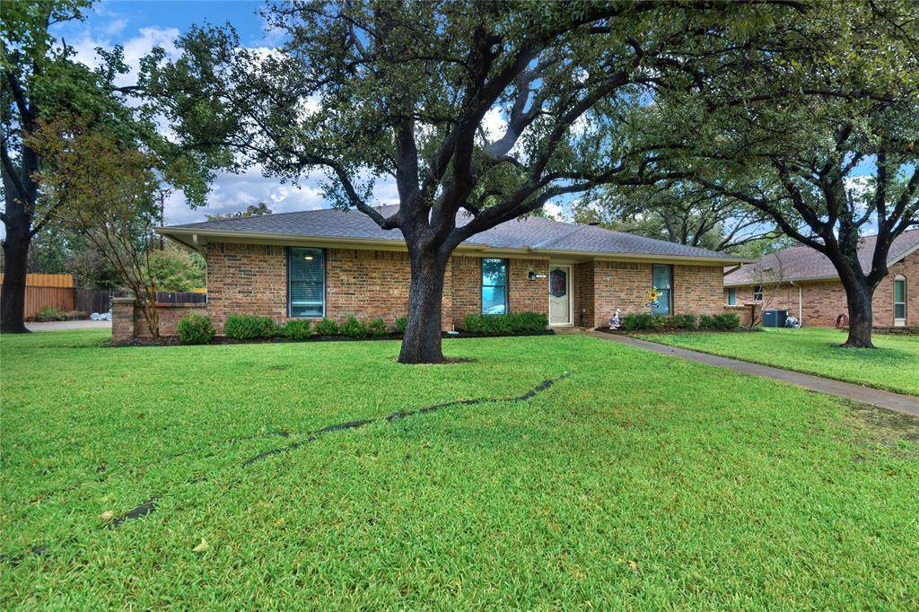 614 Medina Drive - Photo 1