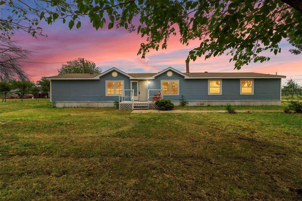 18588 Doubletree Drive - Photo 1
