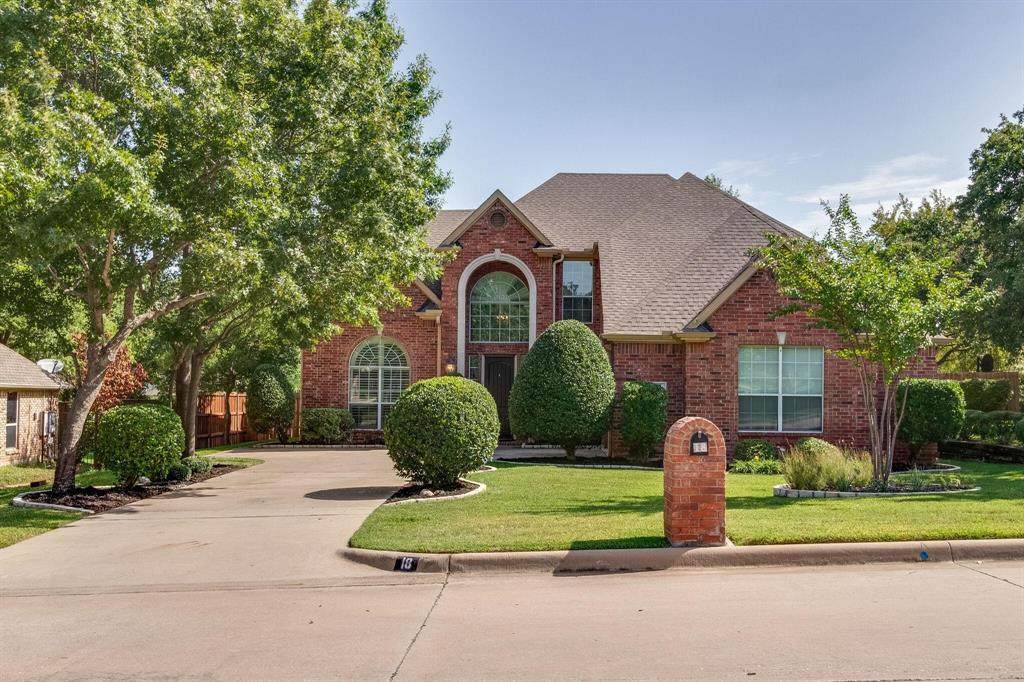 18 Greenleaf Drive - Photo 1