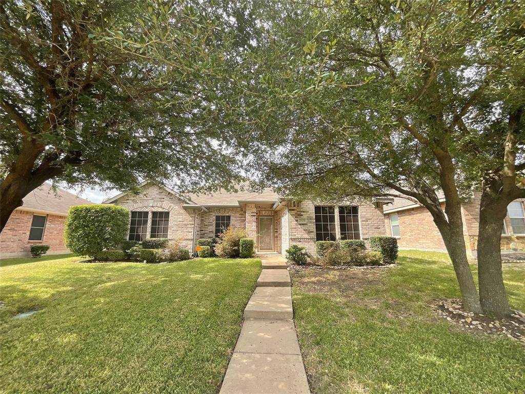 2025 Cedarwood Drive - Photo 1