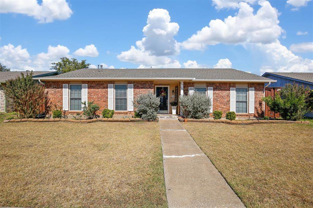 925 Lombardy Drive - Photo 1