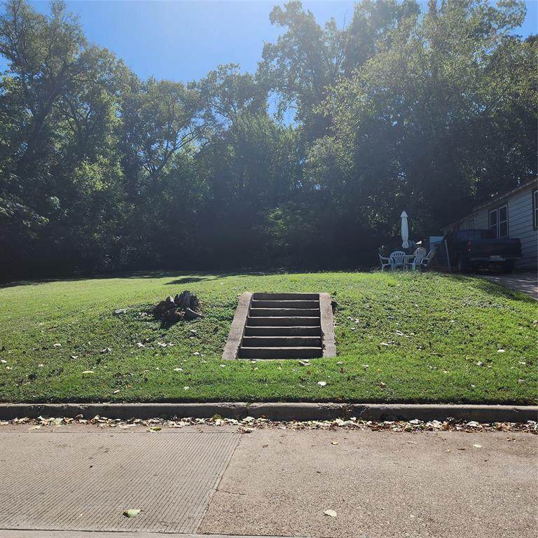 2012 Canyon Street - Photo 1