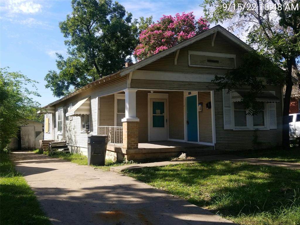 2442 Catherine Street - Photo 1