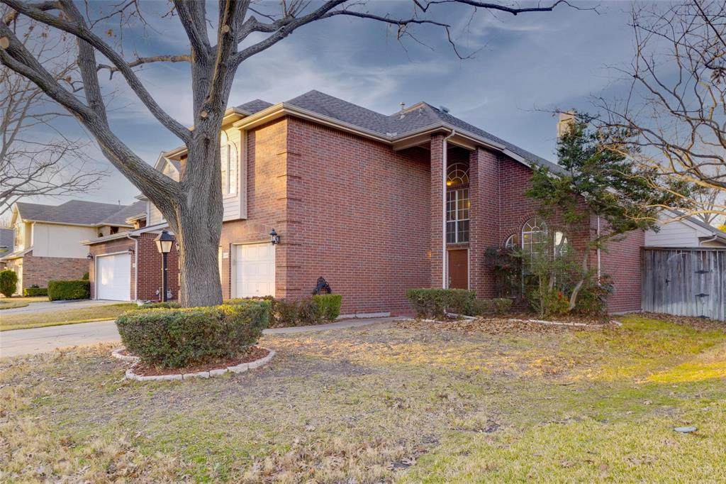 2209 Heatherton Place - Photo 1