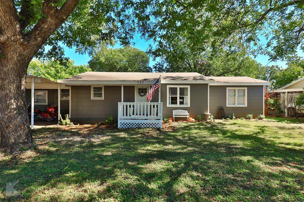 717 Tomahawk Trail - Photo 1