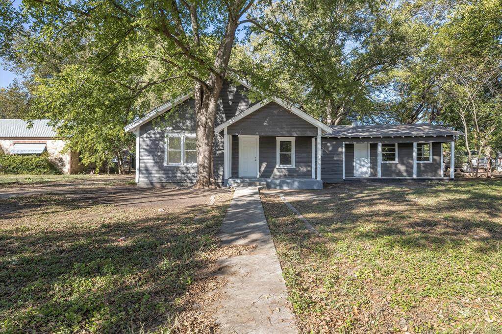 516 Live Oak Street - Photo 1