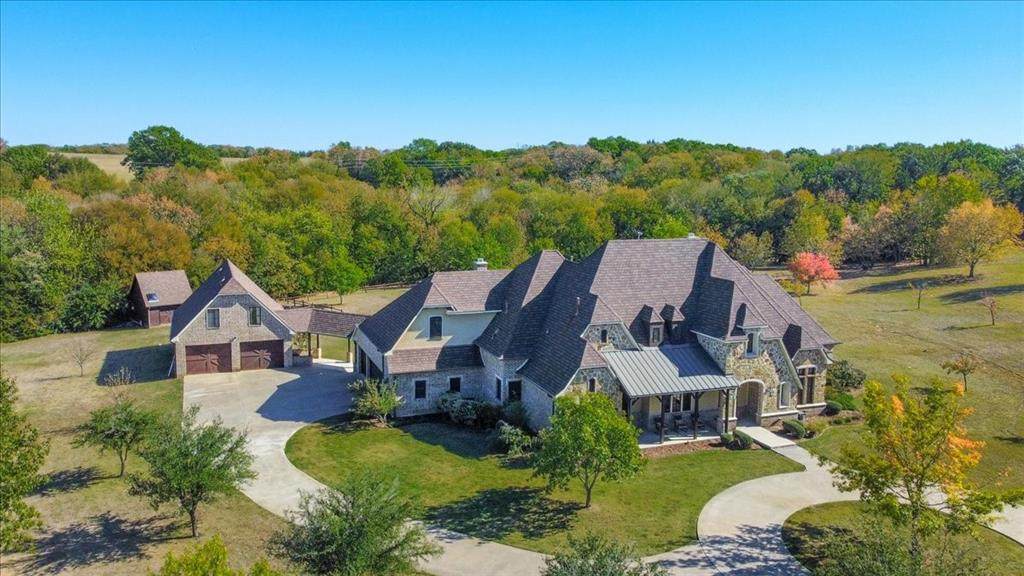 42 Red Oak Court - Photo 1