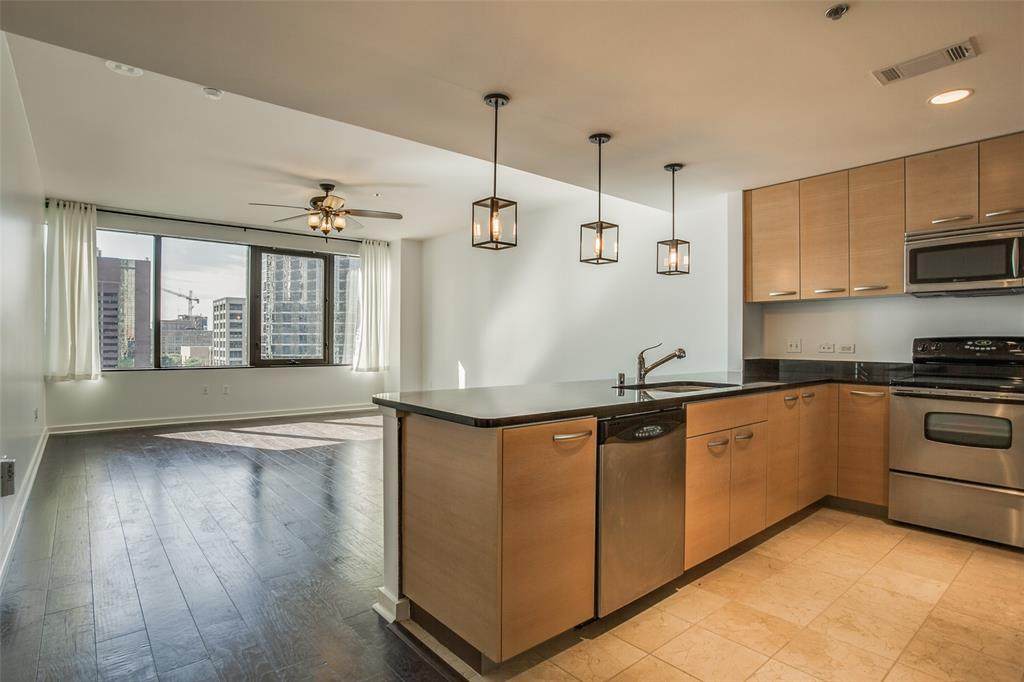 1200 Main Street - Photo 1