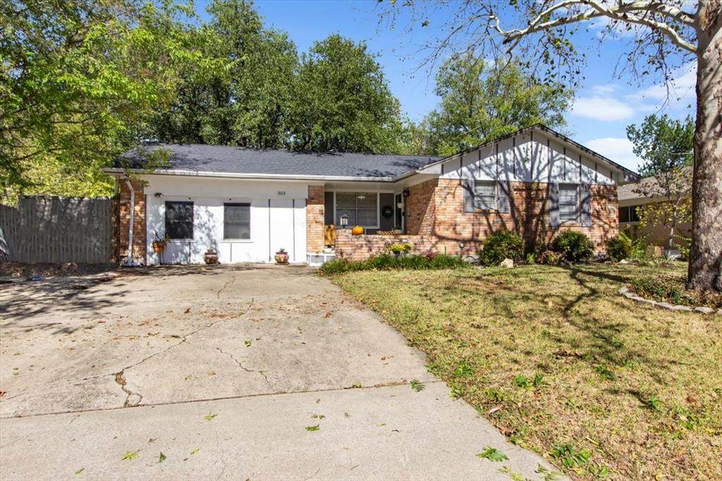 303 Allenwood Drive - Photo 1