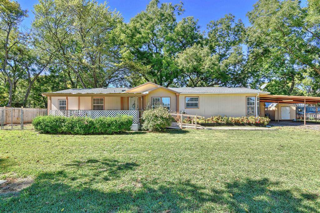 27 Pecan Place - Photo 1
