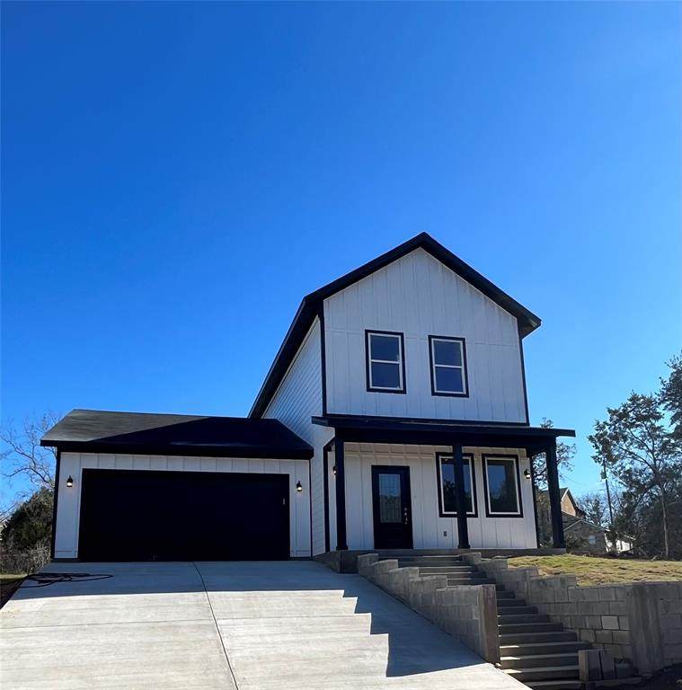 807 Tepee Trail - Photo 1