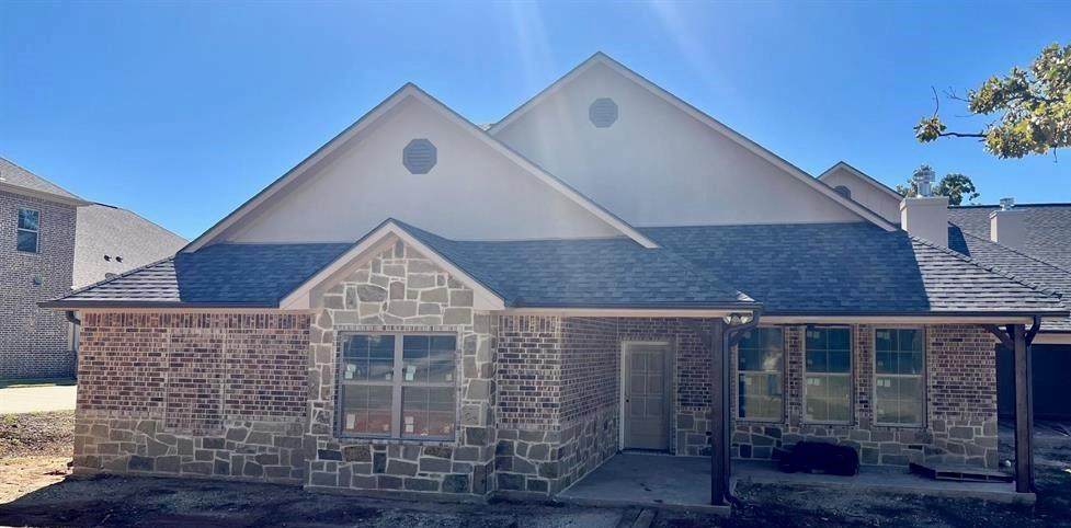 1821 Oak Ridge Street - Photo 1