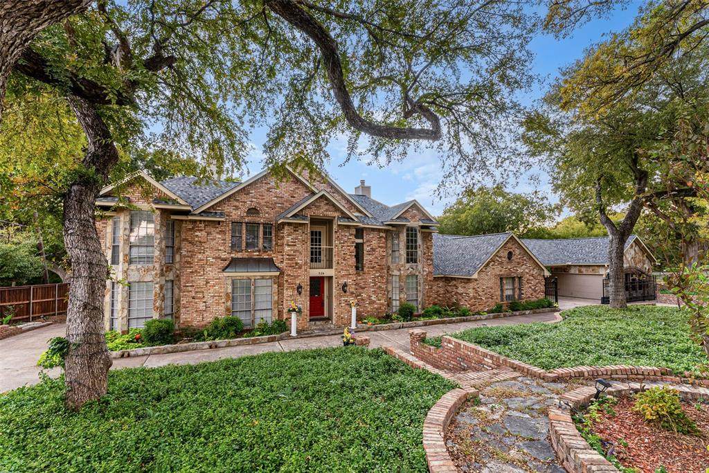 924 Red Oak Creek Drive - Photo 1