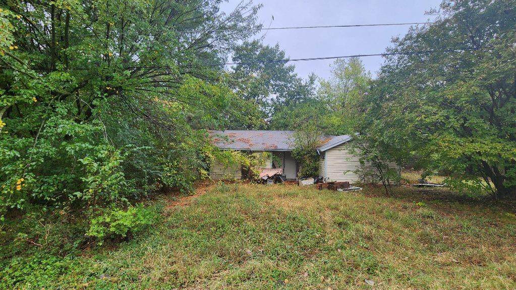 55 Putnam Lane - Photo 1