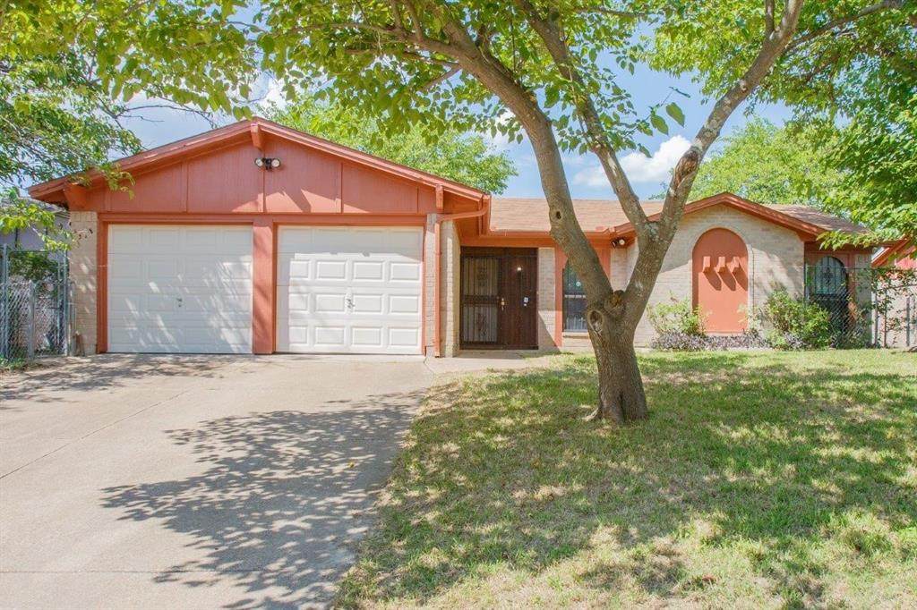 1137 Tracy Lane - Photo 1
