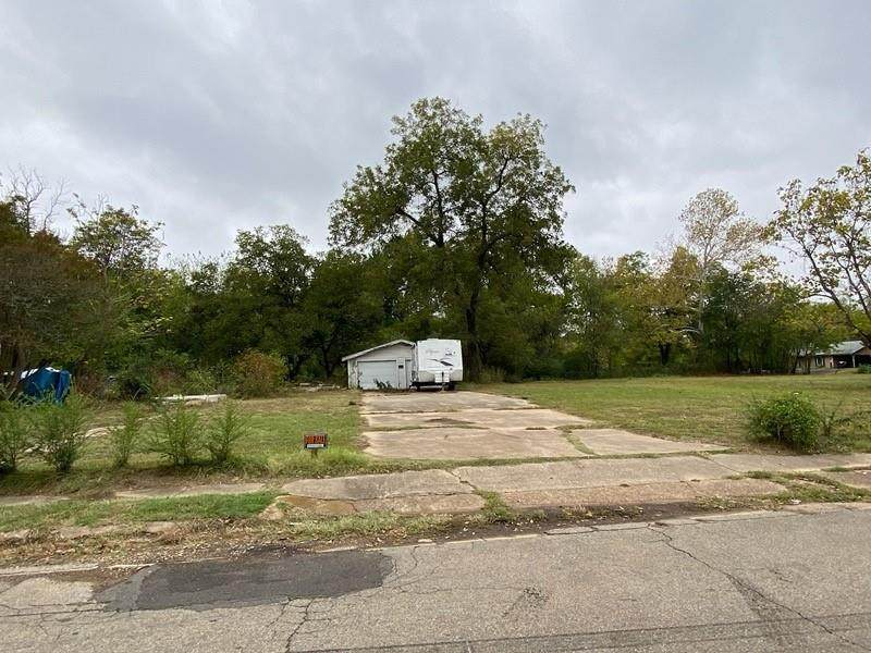 227 13th Street - Photo 1