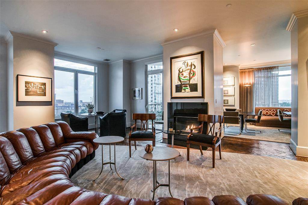 3505 Turtle Creek Boulevard - Photo 1