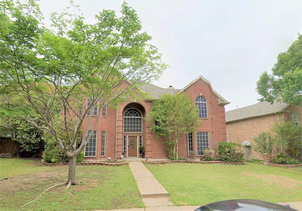 705 Pine Lakes Drive - Photo 1