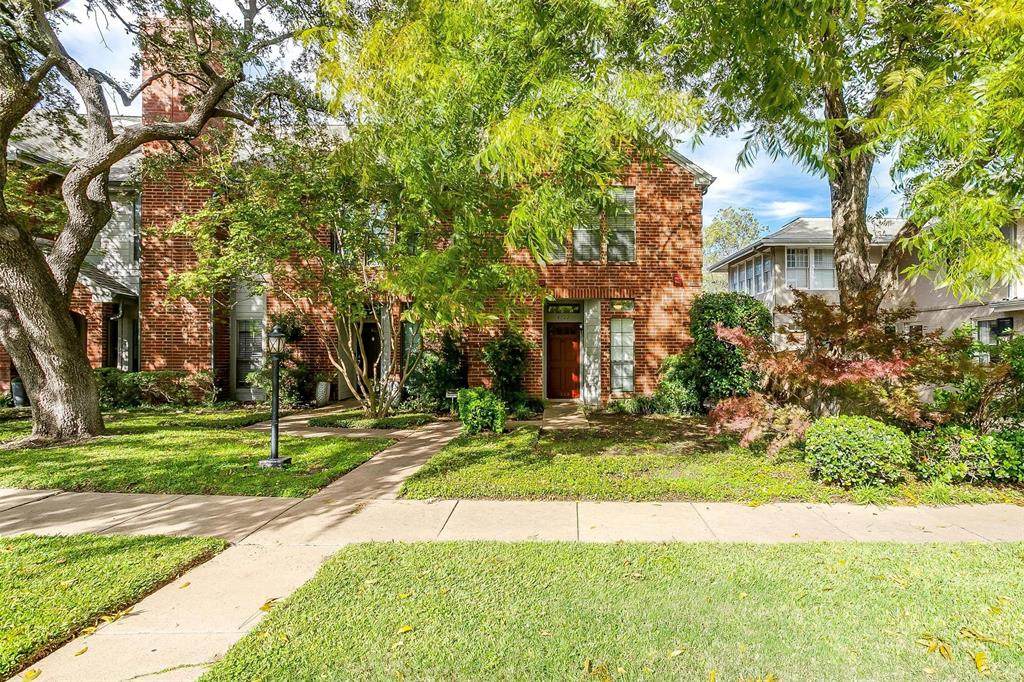 4722 Collinwood Avenue - Photo 1