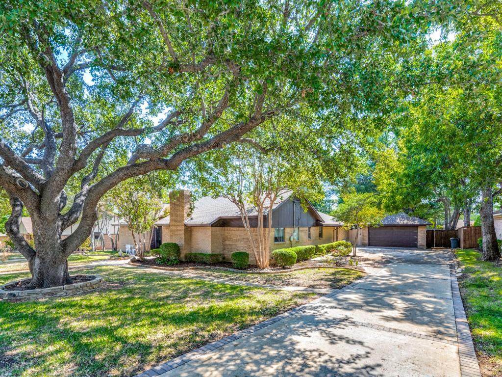 218 Lamesa Drive - Photo 1