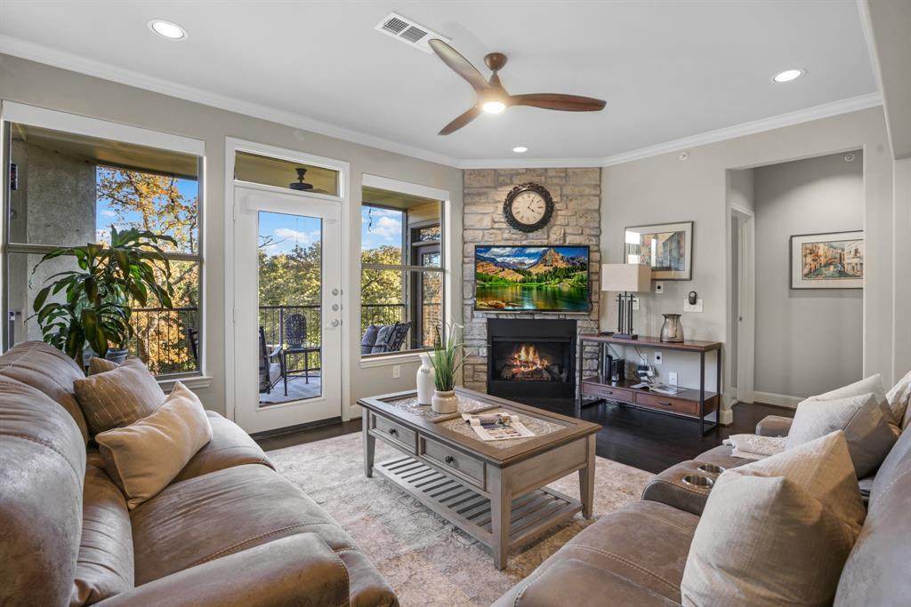 500 Waters Edge Drive - Photo 1