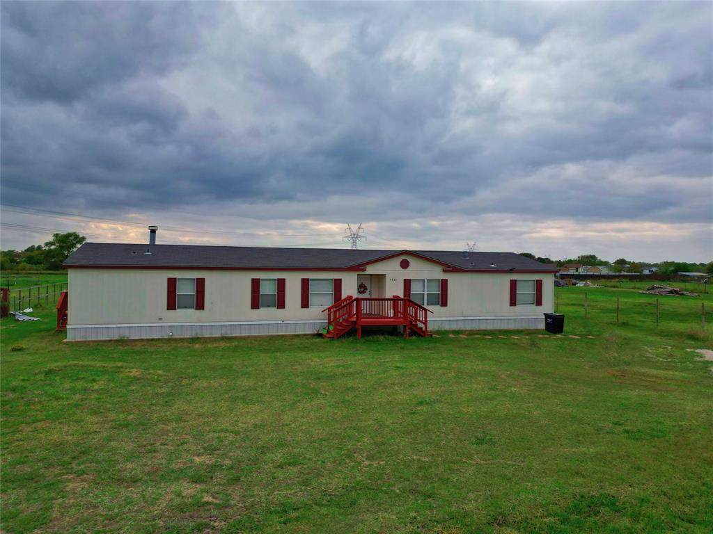 9345 Diamond Avenue - Photo 1
