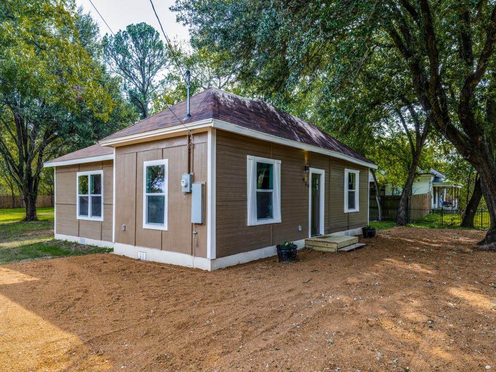 409 Hitt Street - Photo 1