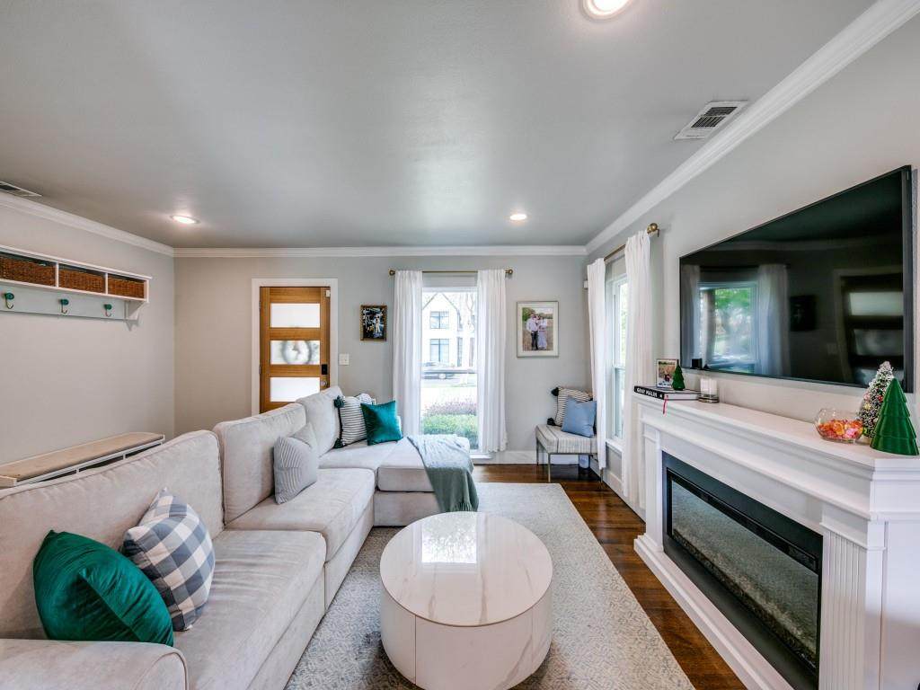 7622 Kaywood Drive - Photo 1