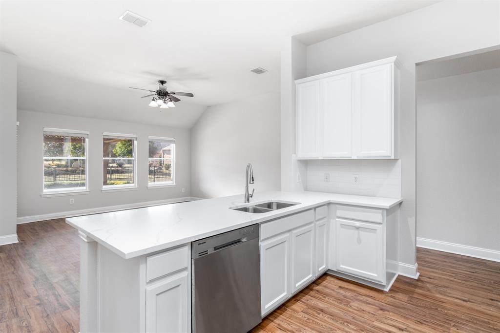 1304 Shinnecock Court - Photo 1