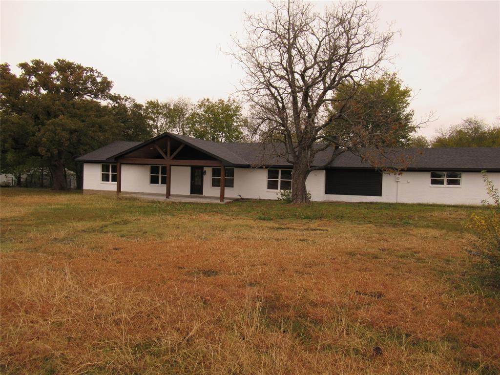 2786 Private Road 4127 - Photo 1