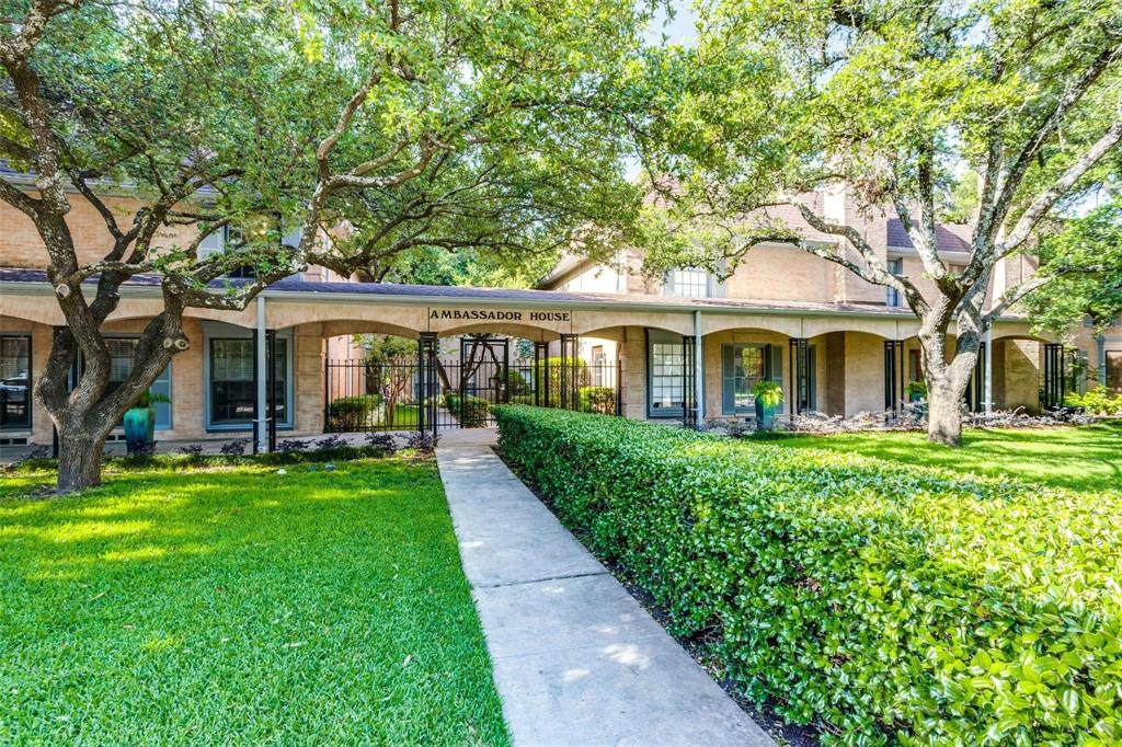 7830 Meadow Park Drive - Photo 1