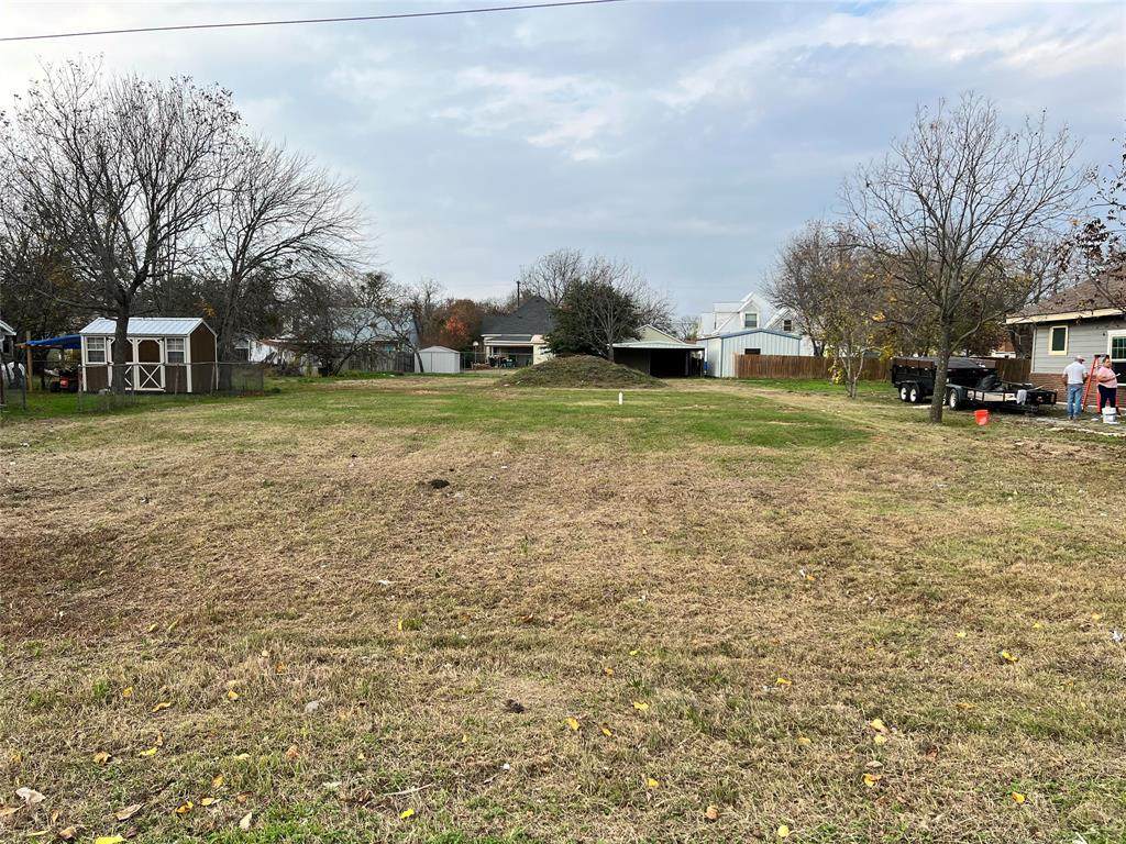 305 Adams Street - Photo 1