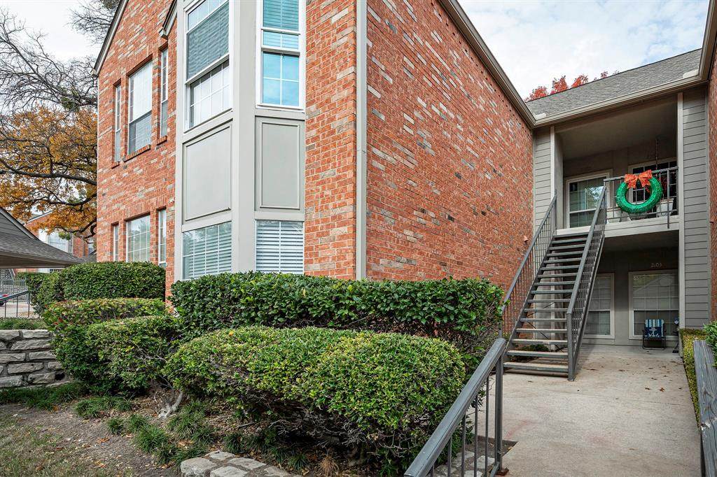 12660 Hillcrest Road - Photo 1