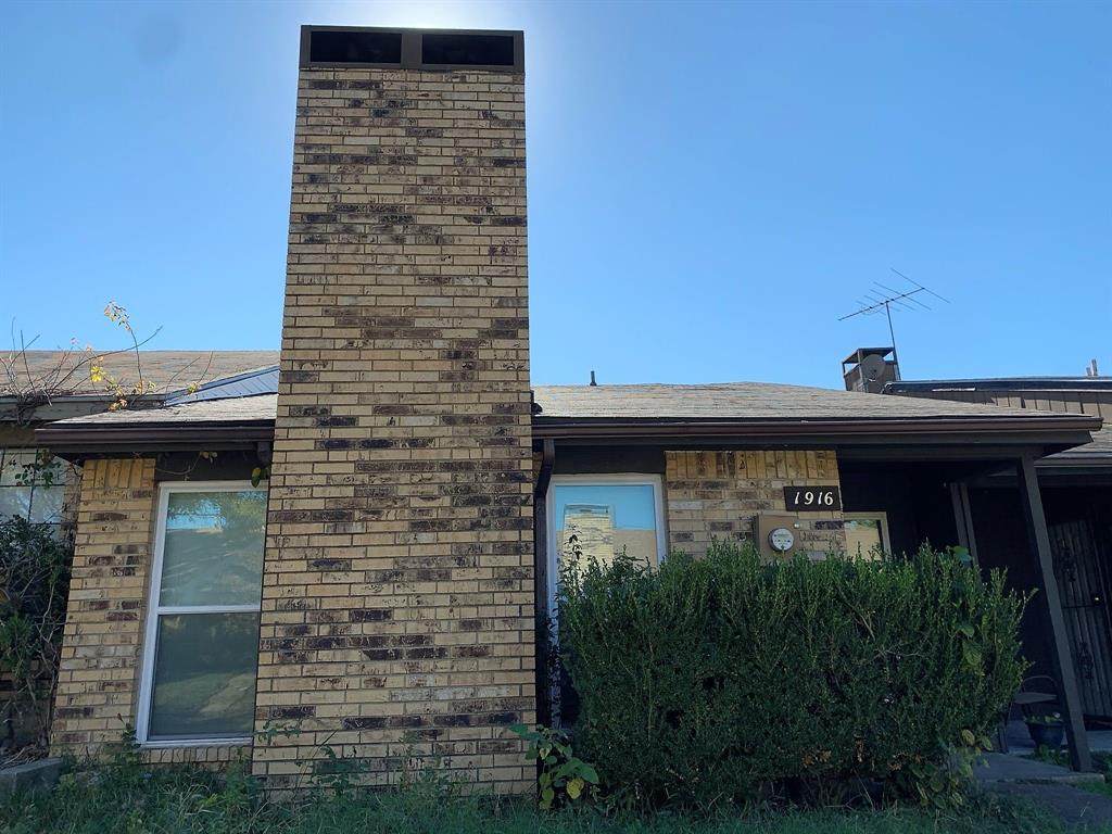 1916 Abshire Lane - Photo 1