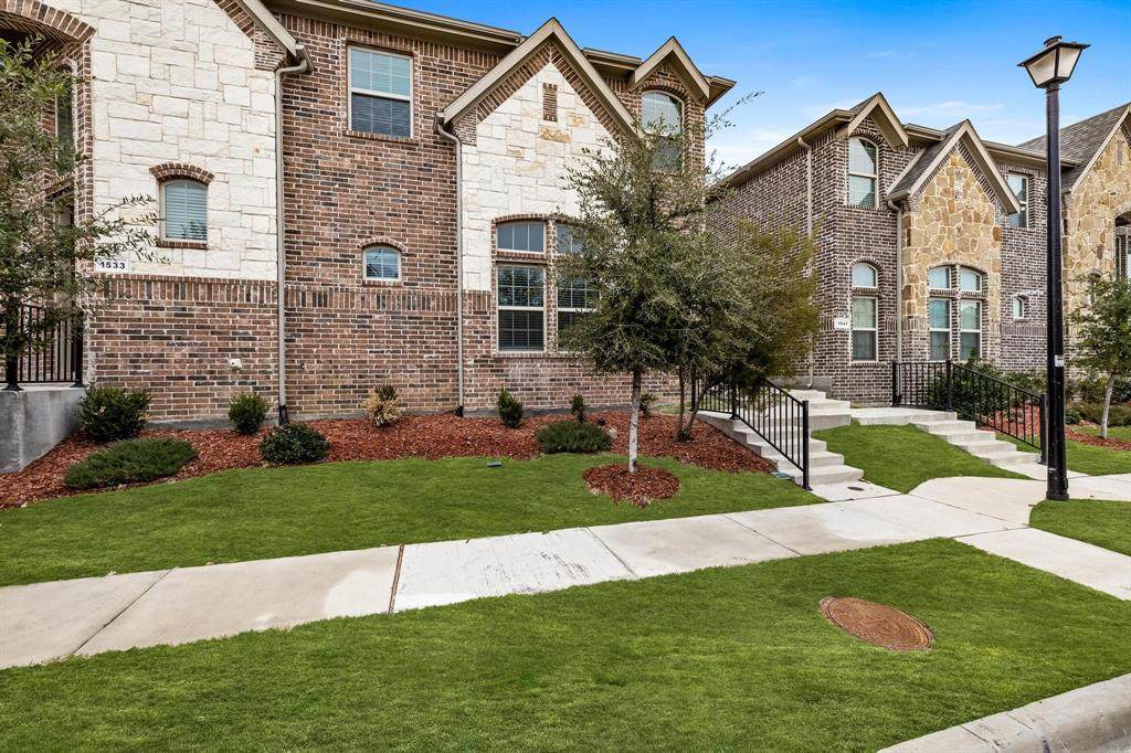 1537 Joy Drive - Photo 1